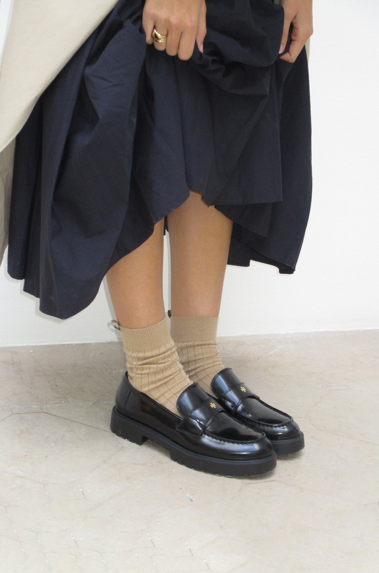 How to Style Socks and Loafers Comme Si