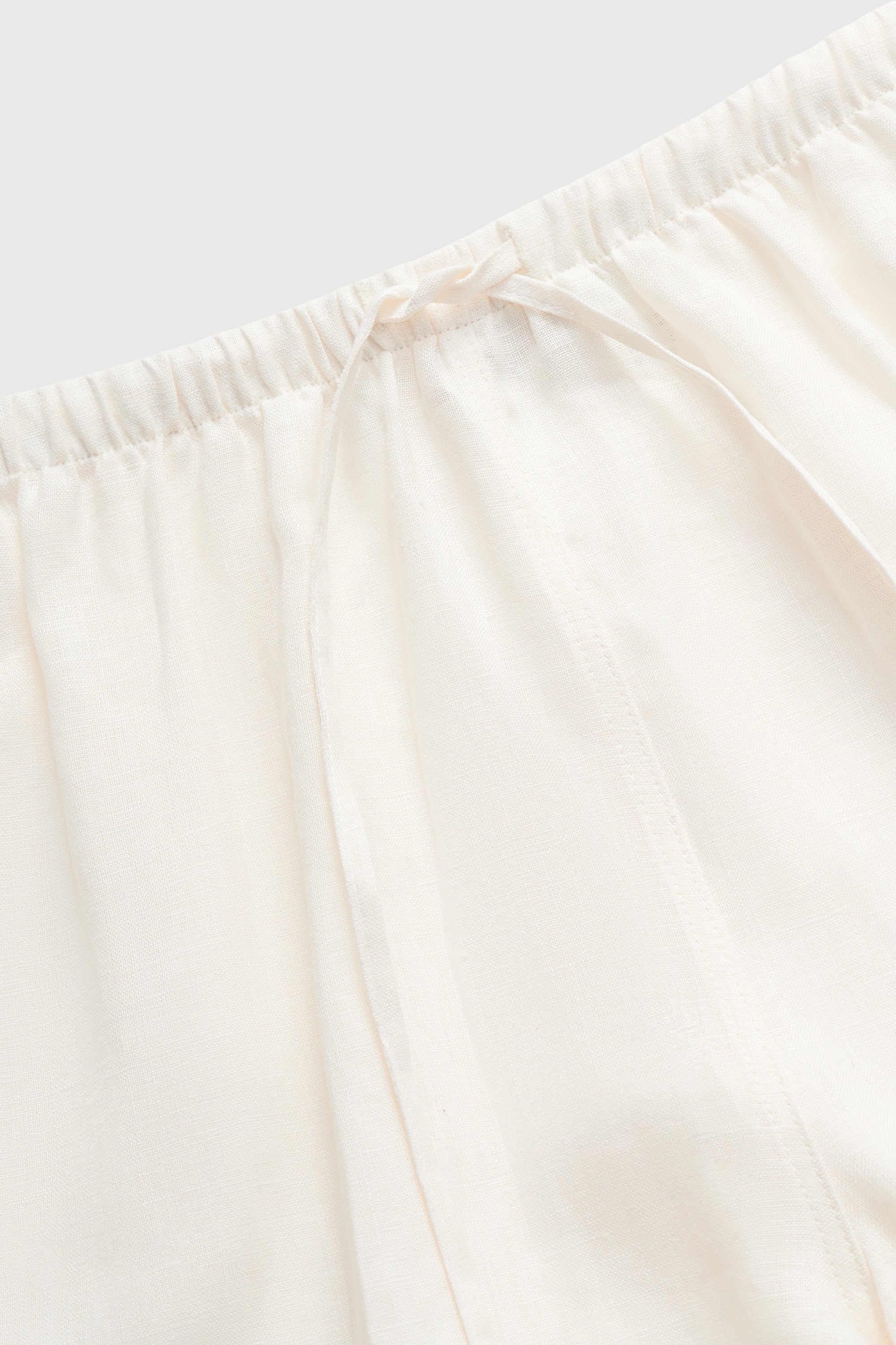 The Drawstring Bermuda, Linen