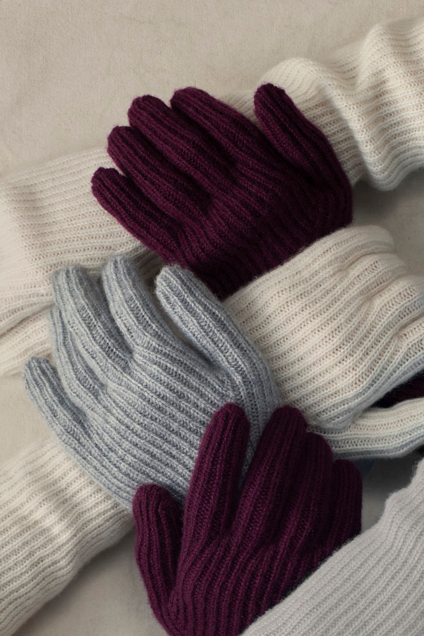 The Cashmere Glove, Long