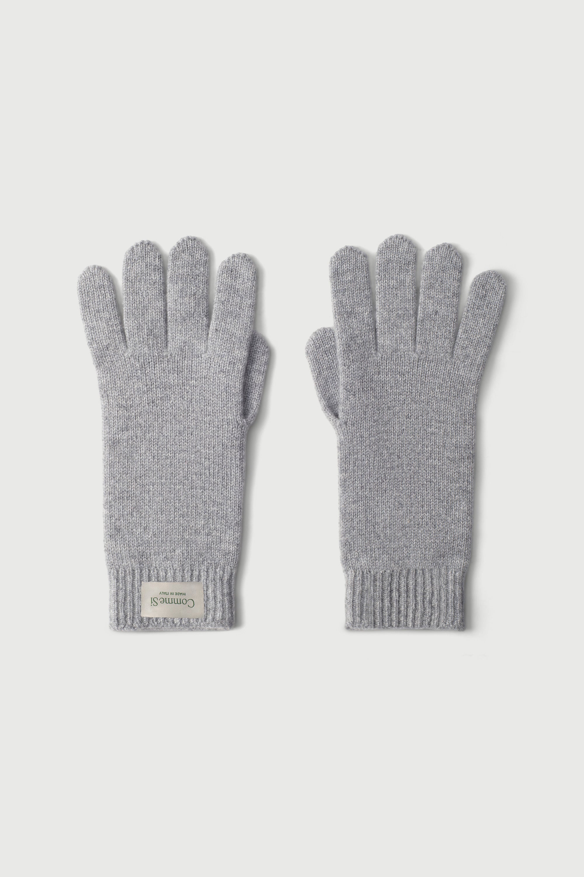 The Cashmere Glove, Short