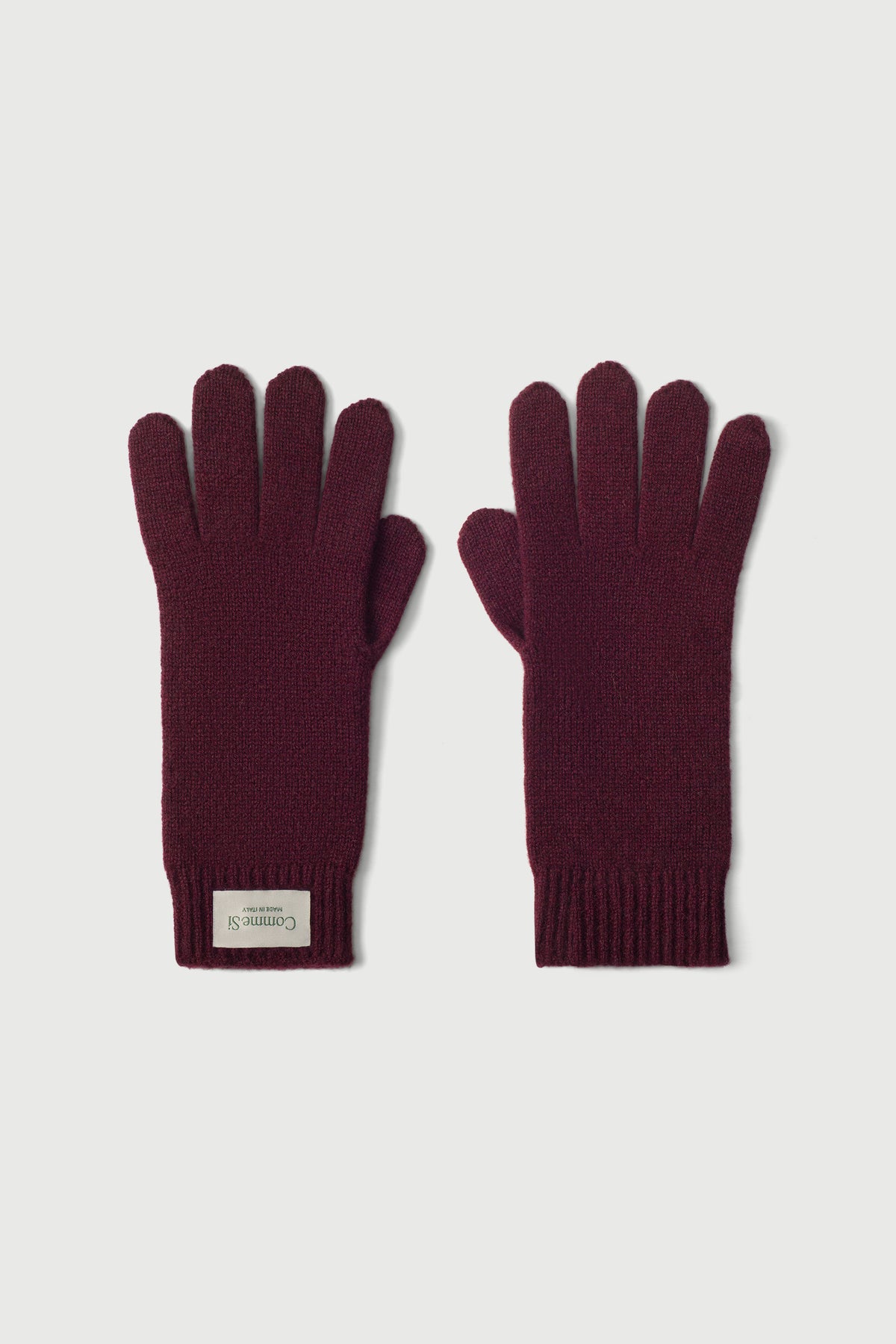 The Cashmere Glove, Short