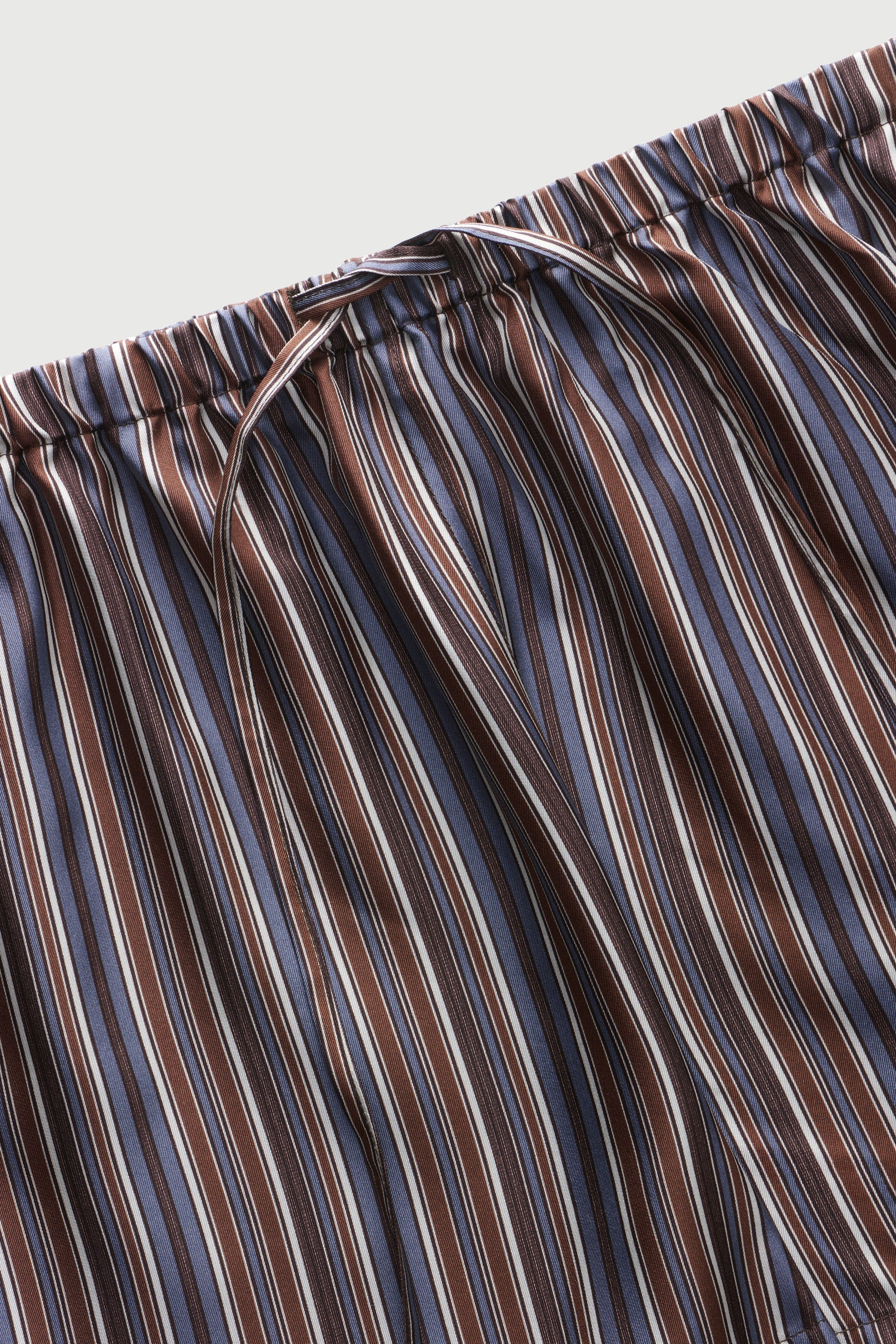 The Drawstring Short, Silk Twill