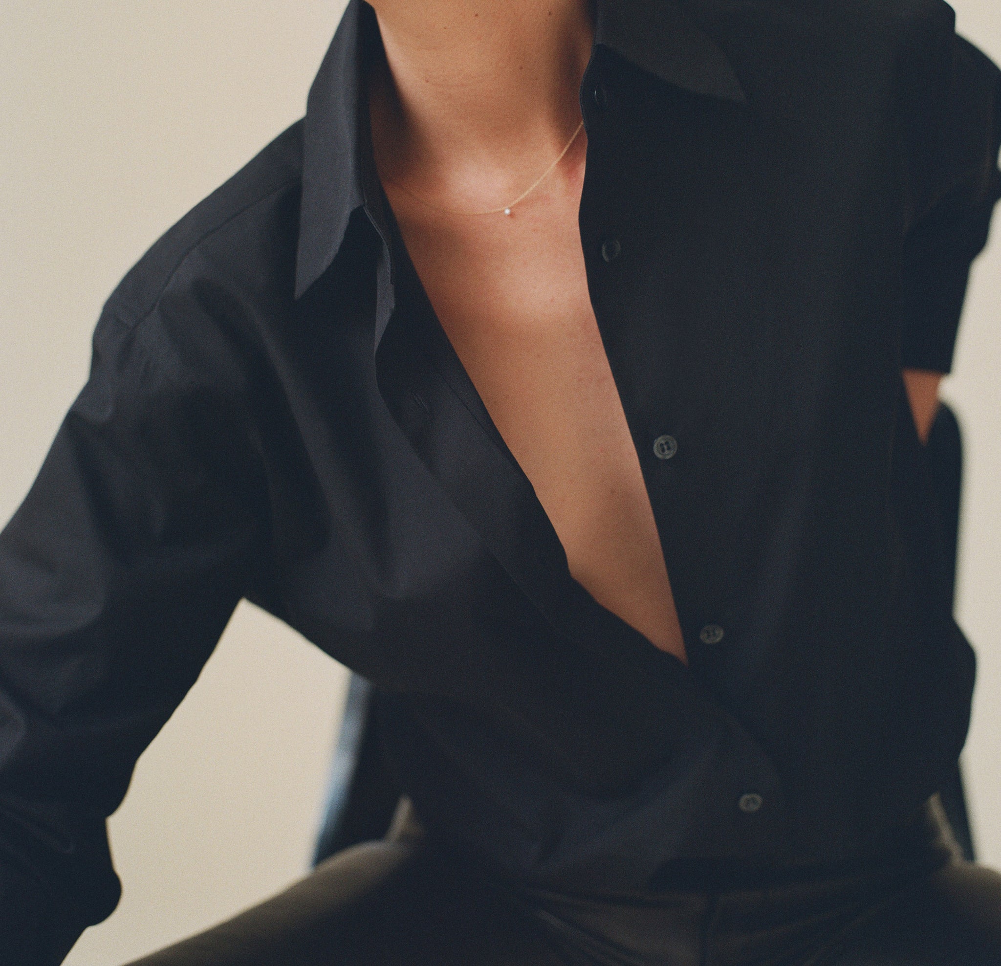 The Studio Shirt in Black - Danielle for Comme Si - styled using the hidden snap button