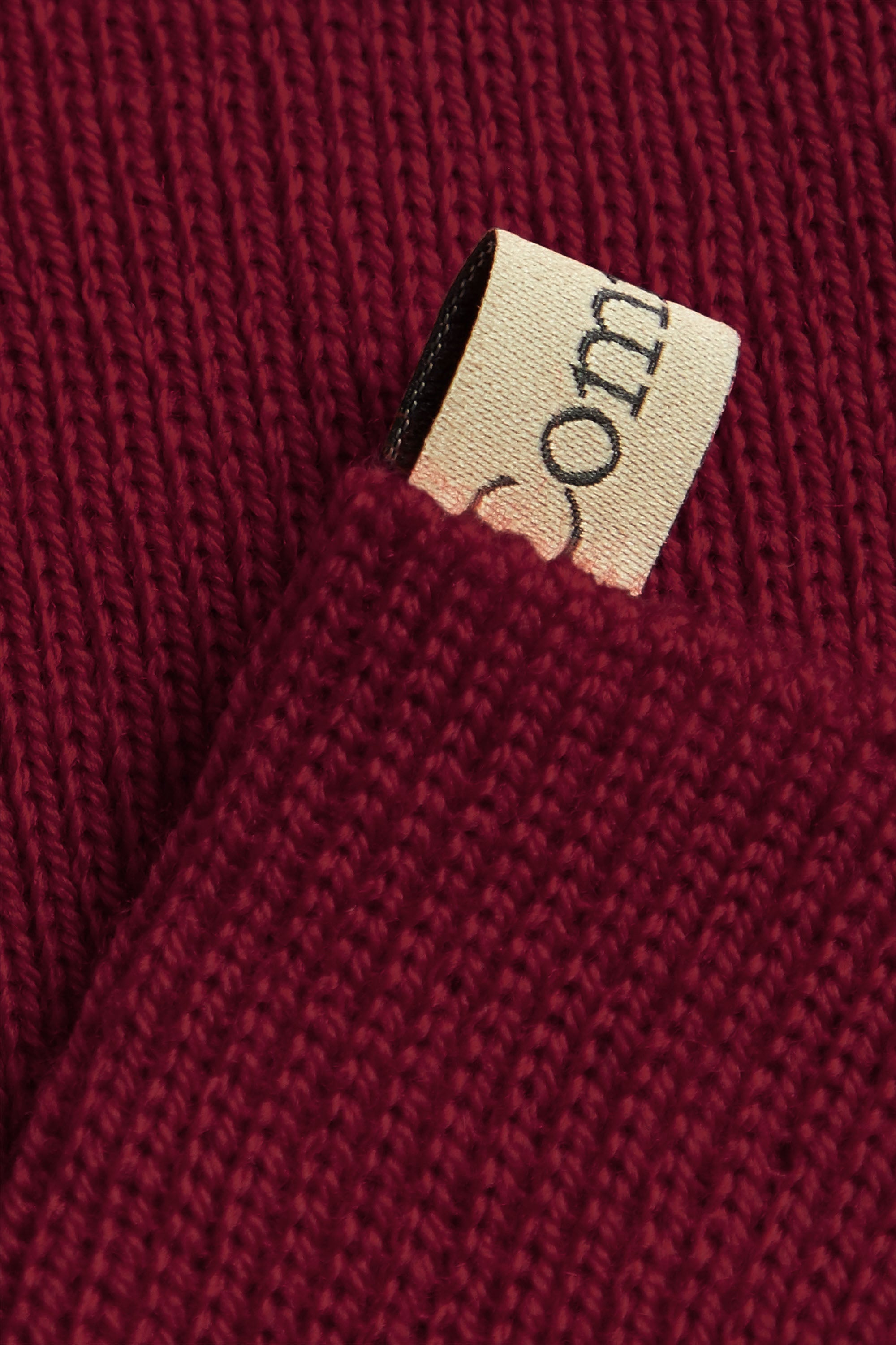 Ribbon tag detail, The Merino Sock in burgundy, merino wool, by Comme Si