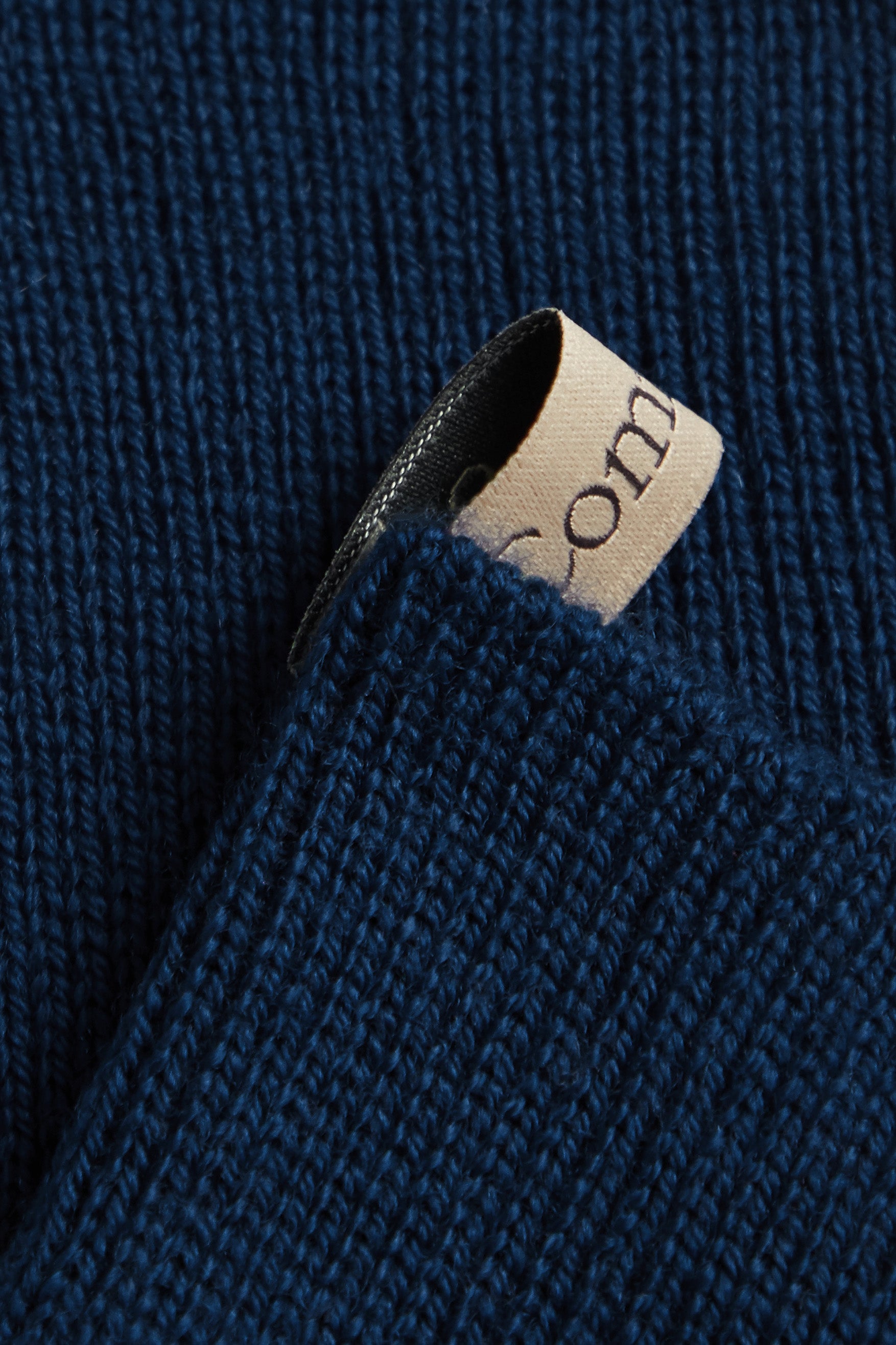 ribbon tag cuff detail, the merino sock, midnight blue