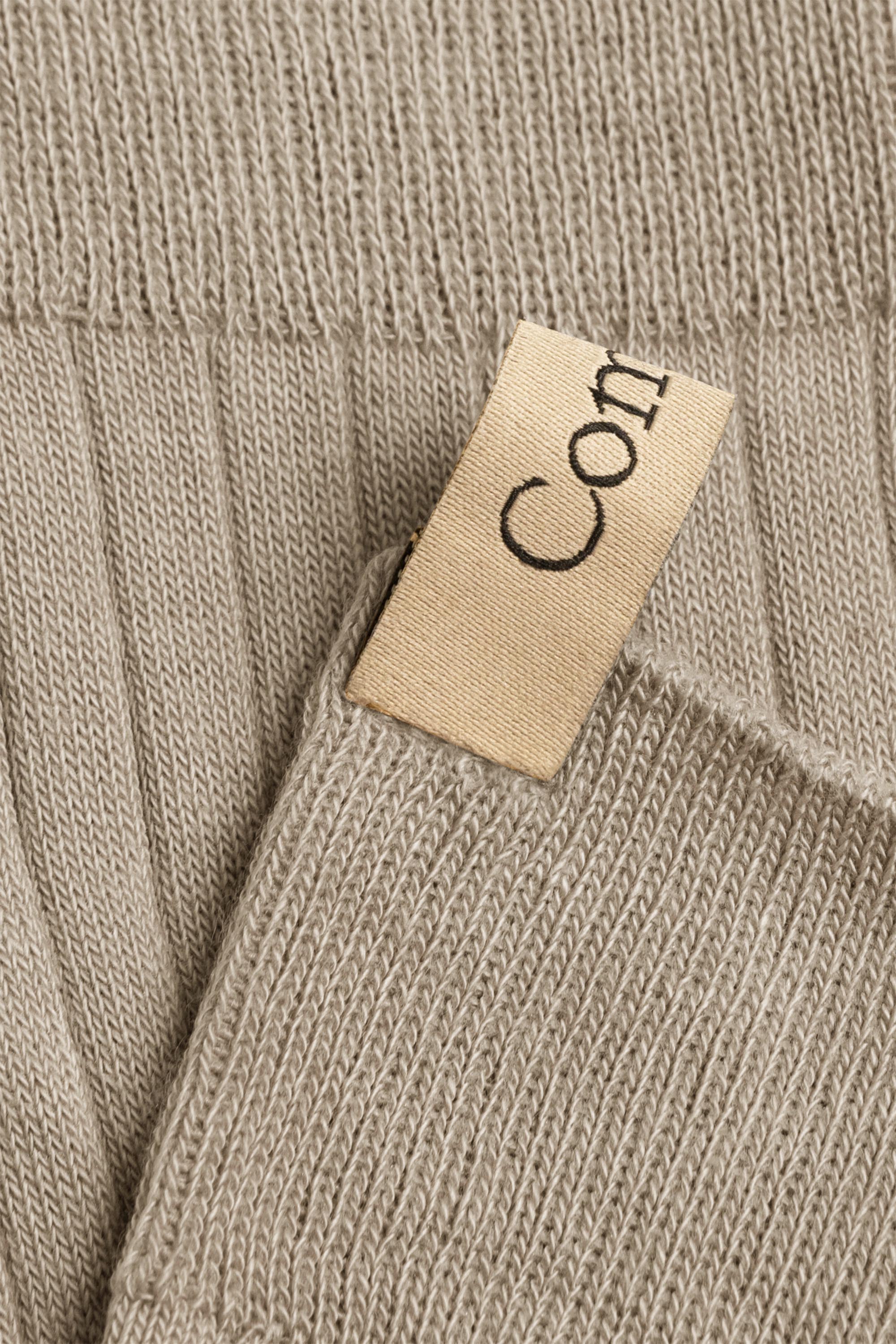 Ribbon tag detail, The Yves Sock in Khaki, Egyptian cotton sock by Comme Si